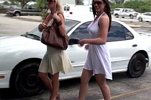 人妖黄色视频网址